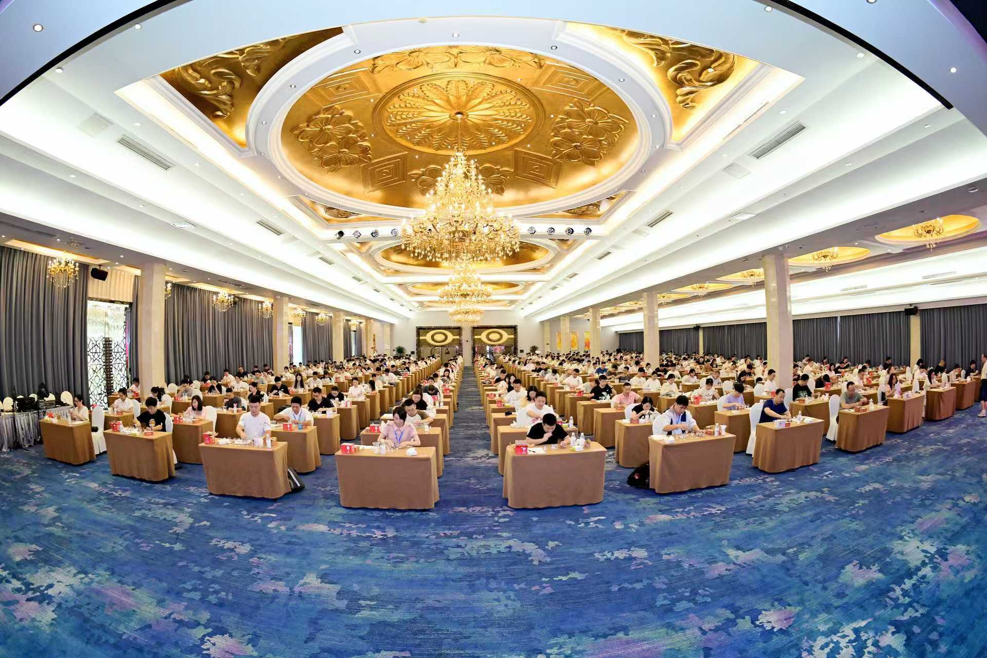 范圍廣、人數(shù)多、層次高！600余名四川省白酒新評委誕生！